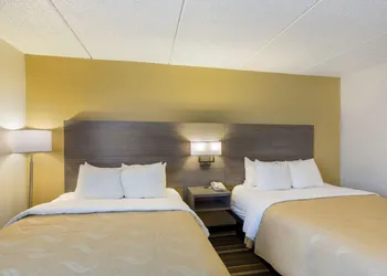 Quality Inn Albany Colonie hotel thumbnail 8