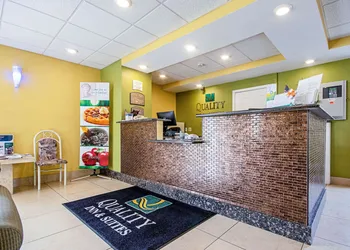 Quality Inn & Suites Glenmont - Albany South hotel thumbnail 6