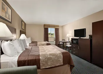 Quality Inn & Suites Glenmont - Albany South hotel thumbnail 7