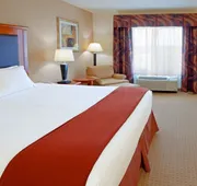 Holiday Inn Express & Suites Albany Airport Area - Latham by IHG hotel detail image 5