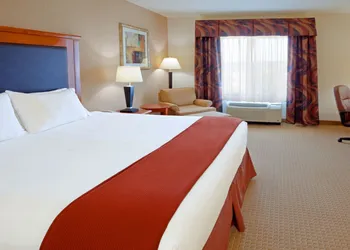 Holiday Inn Express & Suites Albany Airport Area - Latham by IHG hotel thumbnail 5