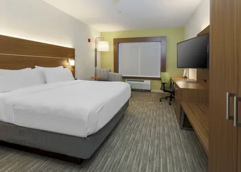 Holiday Inn Express Rochester NE- Irondequoit by IHG hotel thumbnail 3