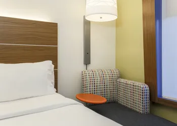 Holiday Inn Express Rochester NE- Irondequoit by IHG hotel thumbnail 4