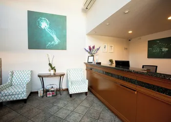 Munras Inn hotel thumbnail 3