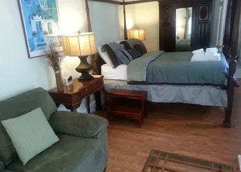 Duval House hotel thumbnail 4