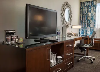 Hilton Concord hotel thumbnail 5