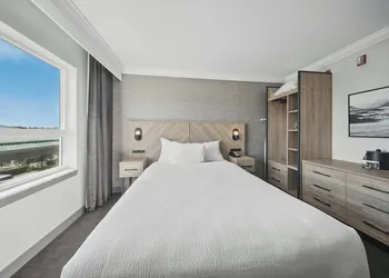 Sandman Hotel Red Deer hotel thumbnail 4