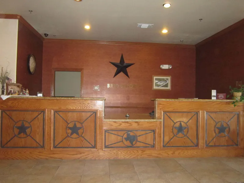 Econo Lodge Inn & Suites Bridgeport hotel detail image 2