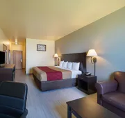Econo Lodge Inn & Suites Bridgeport hotel detail image 4