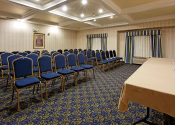 Holiday Inn Express Hotel & Suites San Pablo - Richmond Area by IHG hotel thumbnail 2