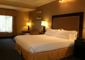 Holiday Inn Express Hotel & Suites San Pablo - Richmond Area by IHG hotel thumbnail 3