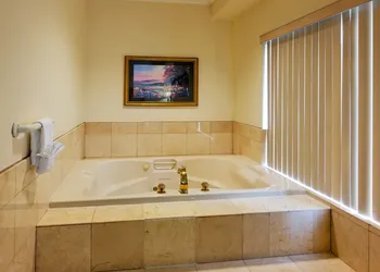 Holiday Inn Express Hotel & Suites San Pablo - Richmond Area by IHG hotel thumbnail 4