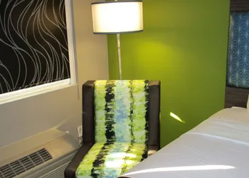 SureStay Plus Hotel by Best Western Point Richmond hotel thumbnail 6