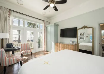Southernmost Beach Resort and Guesthouses hotel thumbnail 8