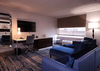 Skyline Hotel Detroit Airport, SureStay Collection by BW hotel thumbnail 8