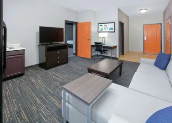 La Quinta Inn & Suites by Wyndham Little Rock - Bryant hotel thumbnail 6