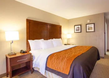 Quality Inn & Suites I-40 East hotel thumbnail 6