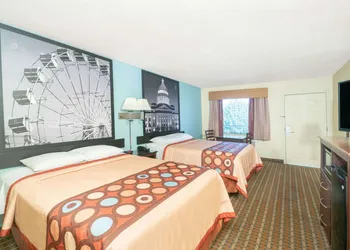 Super 8 by Wyndham North Little Rock/McCain hotel thumbnail 5