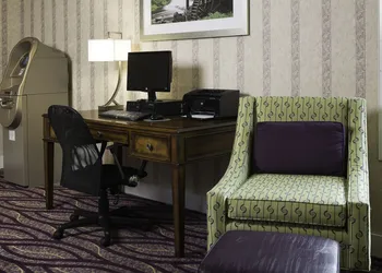 Smart Suites, an Ascend Collection Hotel hotel thumbnail 6