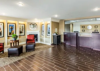 Comfort Inn & Suites Knoxville West hotel thumbnail 3