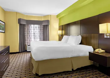 Best Western Knoxville Suites - Downtown hotel thumbnail 8