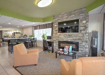 Super 8 by Wyndham Knoxville West/Farragut hotel thumbnail 4