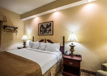 Quality Inn Kingsport South hotel thumbnail 7