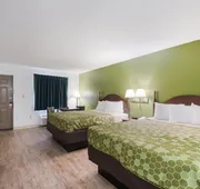 Econo Lodge Inn & Suites Knoxville East hotel detail image 7