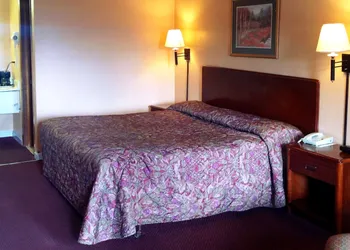 Inn of Loudon hotel thumbnail 3