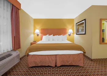 Days Inn by Wyndham Lubbock South hotel thumbnail 8