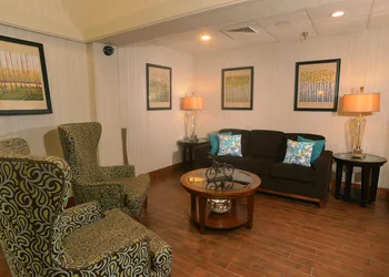 Hampton Inn Springfield-South hotel thumbnail 2