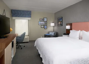 Hampton Inn Niagara Falls hotel thumbnail 5