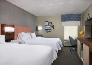 Hampton Inn Niagara Falls hotel thumbnail 8