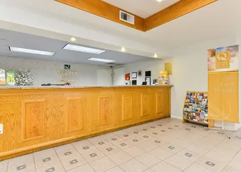 Quality Inn Fresno Near University hotel thumbnail 8