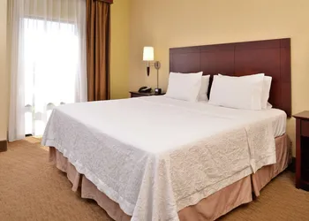 Hampton Inn Staunton hotel thumbnail 3