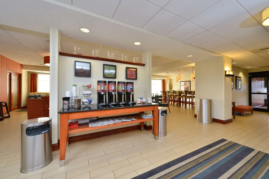 Hampton Inn Farmville, VA hotel detail image 2
