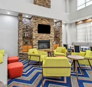 Hampton Inn & Suites Farmington hotel detail image 4