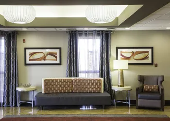 Hampton Inn Oxford-West hotel thumbnail 5