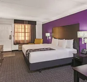 La Quinta Inn by Wyndham Fresno Yosemite hotel detail image 4