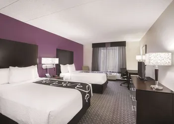 La Quinta Inn by Wyndham Fresno Yosemite hotel thumbnail 5