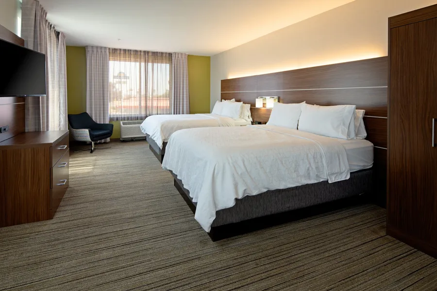 Holiday Inn Express Hotel & Suites Fresno South by IHG hotel detail image 2