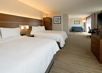 Holiday Inn Express Hotel & Suites Fresno South by IHG hotel thumbnail 3