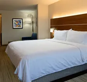 Holiday Inn Express Hotel & Suites Fresno South by IHG hotel detail image 7
