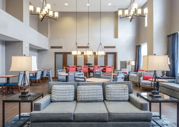 Hampton Inn & Suites Rockland hotel thumbnail 2