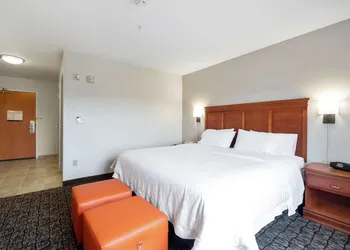 Hampton Inn & Suites Rockland hotel thumbnail 5