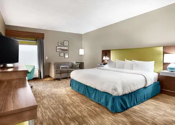 Hampton Inn Morganton hotel thumbnail 4