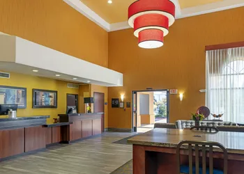 Best Western Plus Fresno Inn hotel thumbnail 2