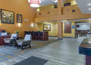 Best Western Plus Fresno Inn hotel thumbnail 4
