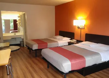 Stay 4 Less hotel thumbnail 5