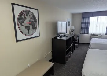 Ramada by Wyndham Saskatoon hotel thumbnail 5